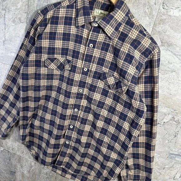 Vintage L.L.Bean blue & cream plaid flannel shirt Mens Size M #flannel #outdoor
